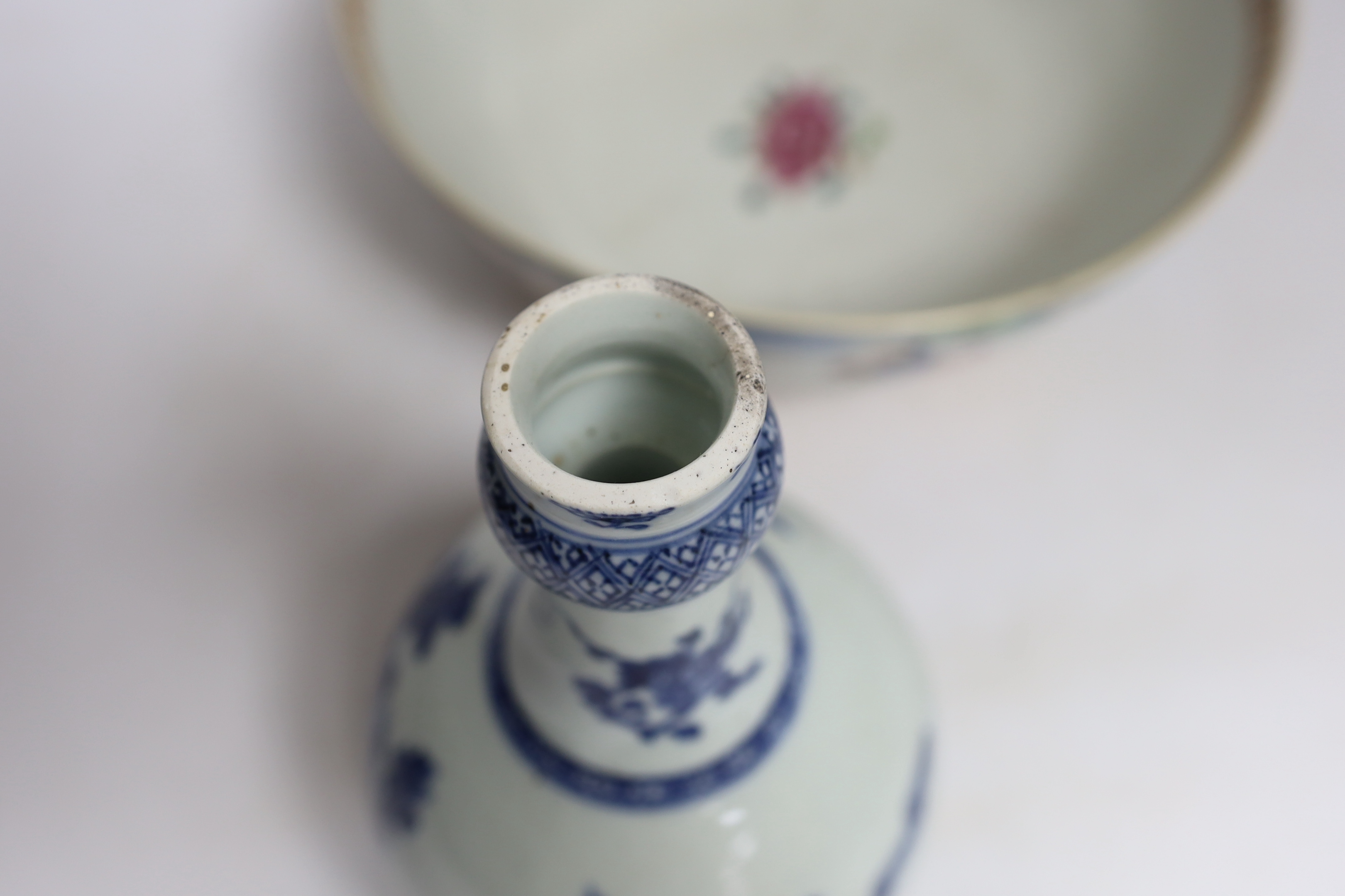 A Chinese Qianlong blue and white garlic neck vase and a famille rose bowl, 18th century largest 26cm in diameter